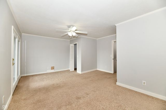 2015 S J Street, Elwood, IN 46036
