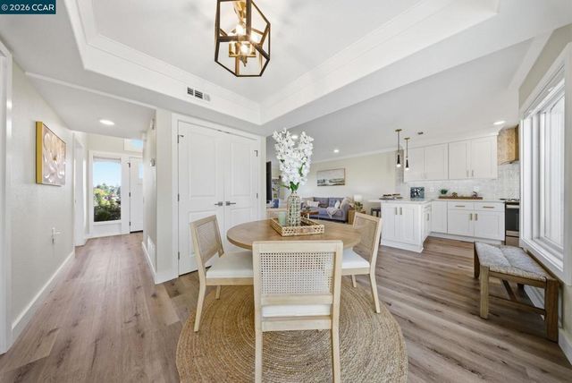 1940 Golden Rain 5, Walnut Creek, CA 94595