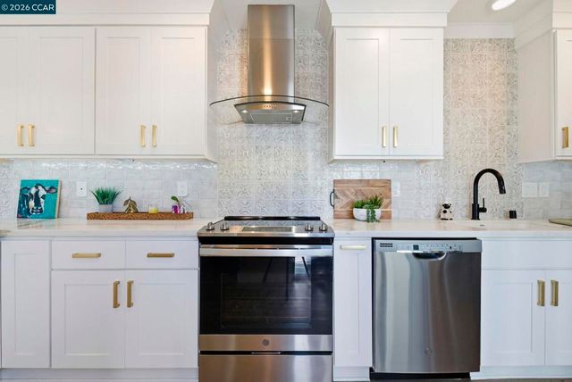 1940 Golden Rain 5, Walnut Creek, CA 94595