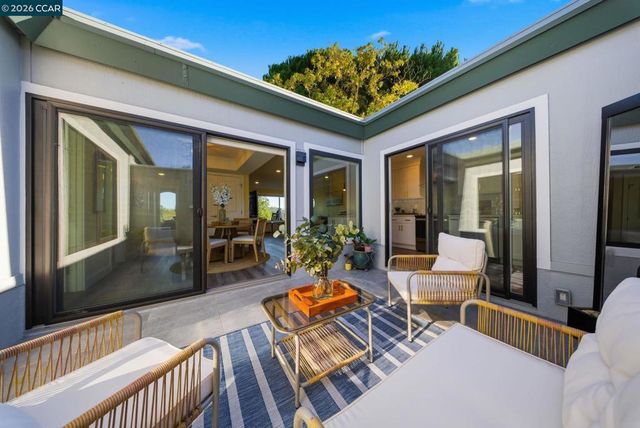 1940 Golden Rain 5, Walnut Creek, CA 94595