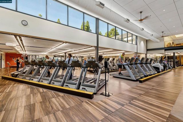 1940 Golden Rain 5, Walnut Creek, CA 94595