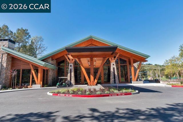 1940 Golden Rain 5, Walnut Creek, CA 94595