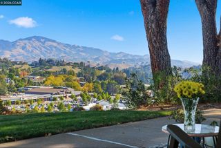 1940 Golden Rain 5, Walnut Creek, CA 94595