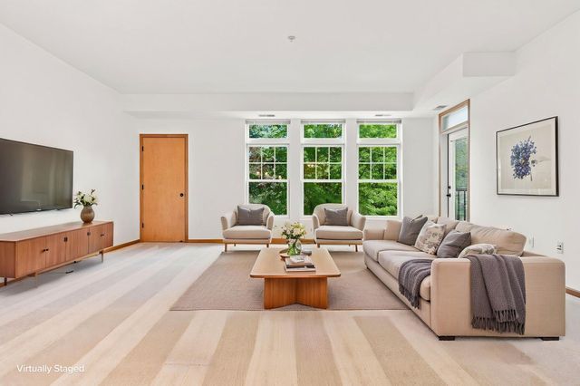 7100 Metro Boulevard 213, Edina, MN 55439