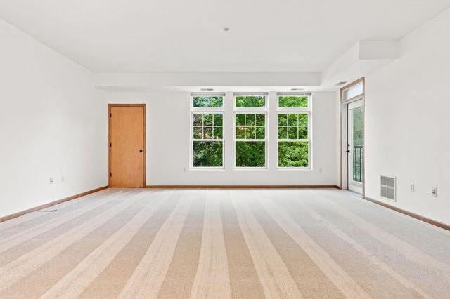 7100 Metro Boulevard 213, Edina, MN 55439