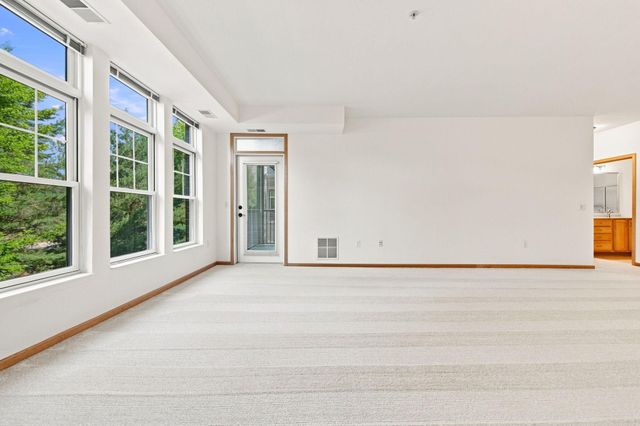7100 Metro Boulevard 213, Edina, MN 55439