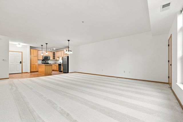 7100 Metro Boulevard 213, Edina, MN 55439