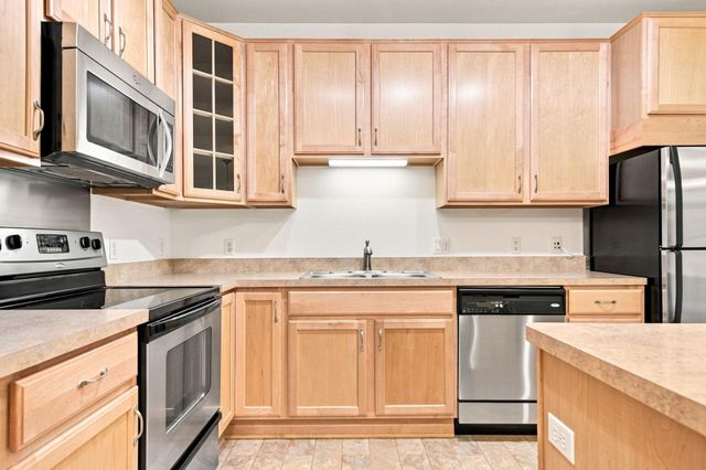 7100 Metro Boulevard 213, Edina, MN 55439