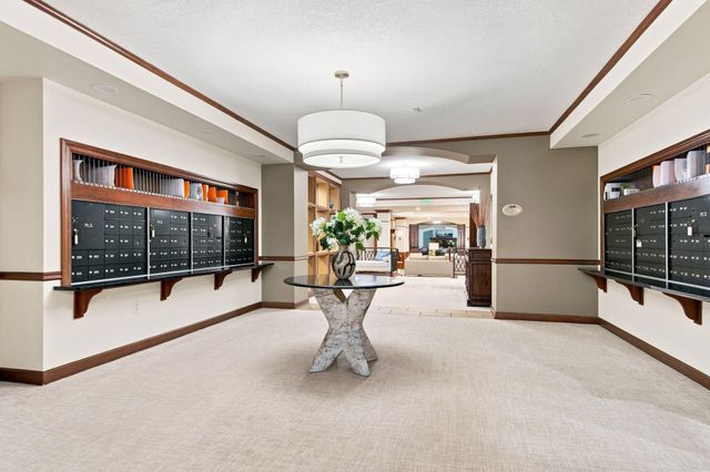 7100 Metro Boulevard 213, Edina, MN 55439