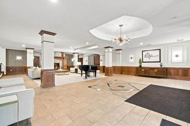 7100 Metro Boulevard 213, Edina, MN 55439