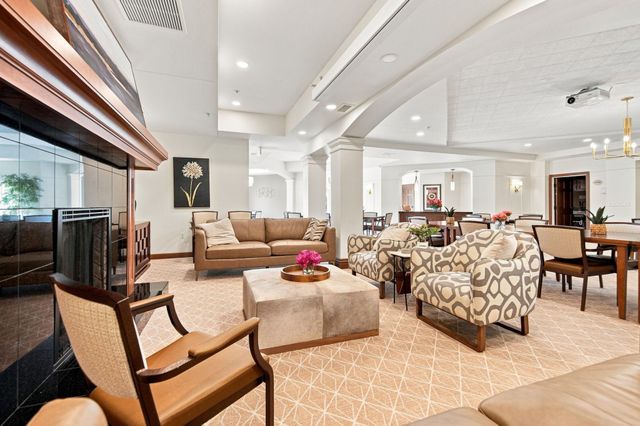 7100 Metro Boulevard 213, Edina, MN 55439