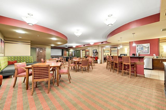 7100 Metro Boulevard 213, Edina, MN 55439