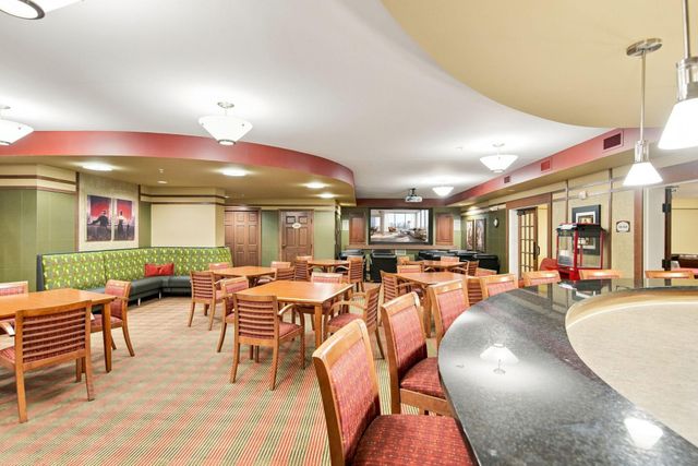 7100 Metro Boulevard 213, Edina, MN 55439