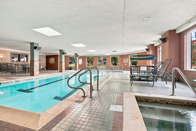 7100 Metro Boulevard 213, Edina, MN 55439