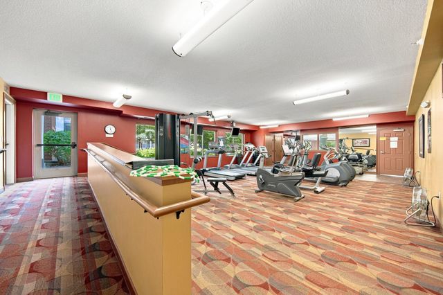 7100 Metro Boulevard 213, Edina, MN 55439