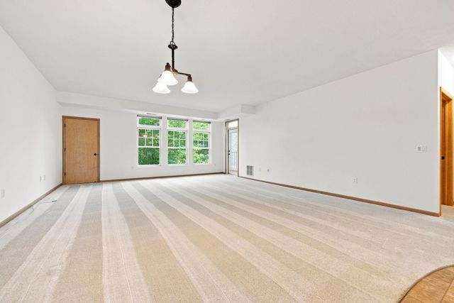 7100 Metro Boulevard 213, Edina, MN 55439