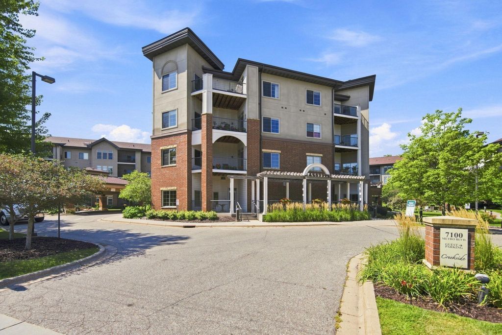 7100 Metro Boulevard 213, Edina, MN 55439