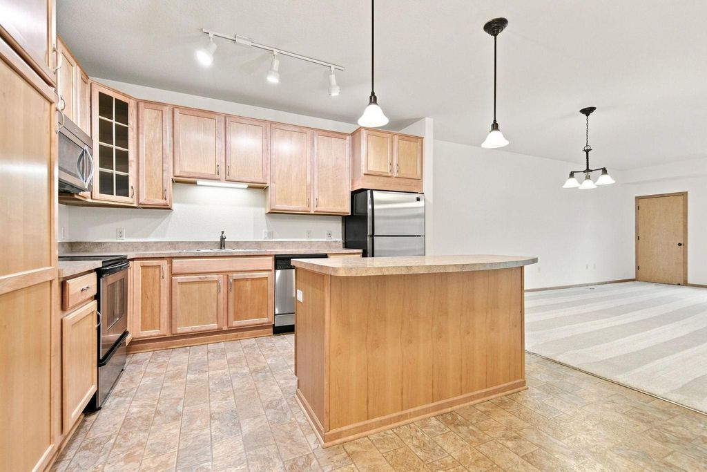 7100 Metro Boulevard 213, Edina, MN 55439 — photo 5