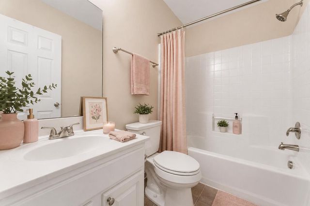 105 Chinquapin Drive, Summerville, SC 29485