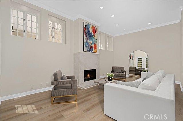 21047 Dumetz Road, Woodland Hills (los Angeles), CA 91364