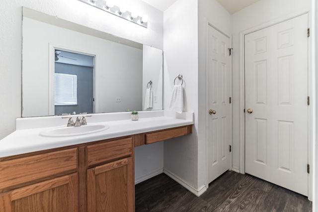 3005 Tyler LN, Taylor, TX 76574