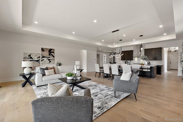 49266 Villa Court, Novi, MI 48374