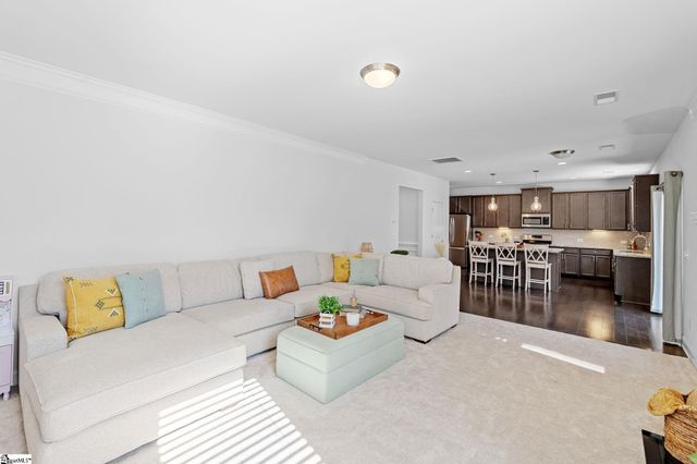 286 Braselton Street, Greer, SC 29651