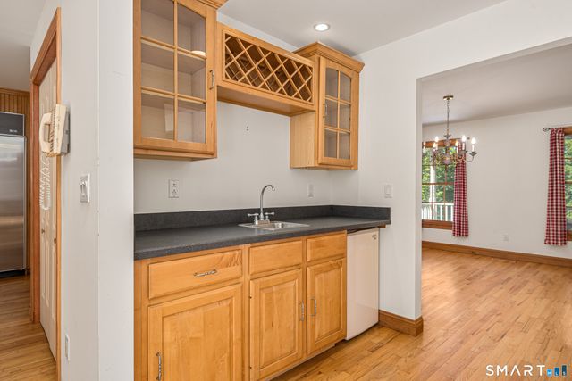 100-R Foot Hills Road, Durham, CT 06422