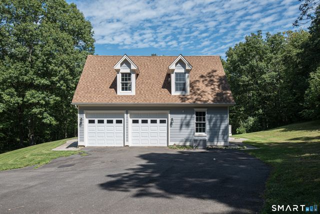100-R Foot Hills Road, Durham, CT 06422