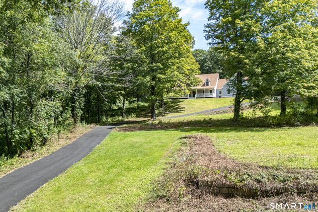 100-R Foot Hills Road, Durham, CT 06422
