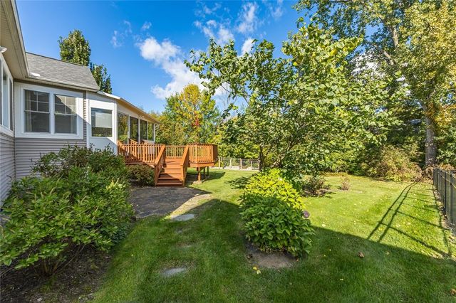12 Colten Court, Penfield, NY 14580