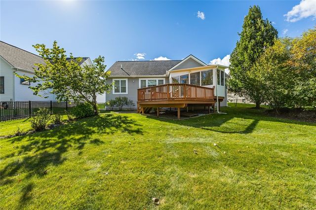 12 Colten Court, Penfield, NY 14580