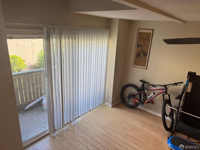 365 Halfmoon Lane 8, Daly City, CA 94015