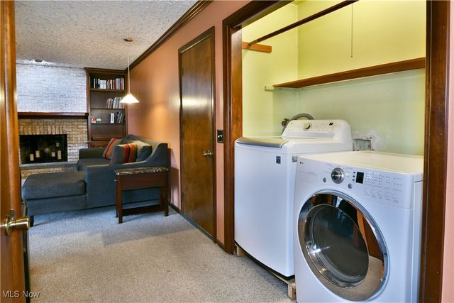 5298 Calla Avenue NW, Champion, OH 44483