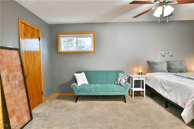 5298 Calla Avenue NW, Champion, OH 44483