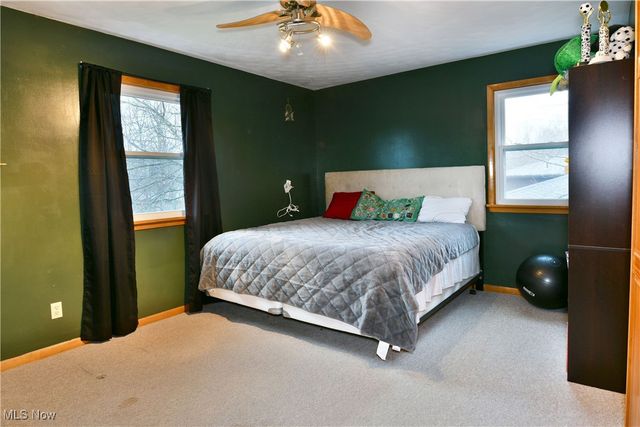 5298 Calla Avenue NW, Champion, OH 44483