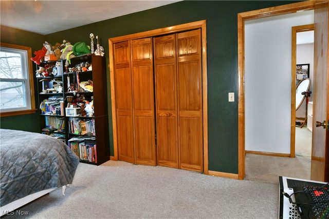 5298 Calla Avenue NW, Champion, OH 44483