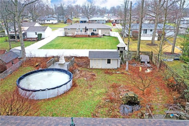 5298 Calla Avenue NW, Champion, OH 44483