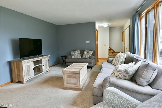 5298 Calla Avenue NW, Champion, OH 44483