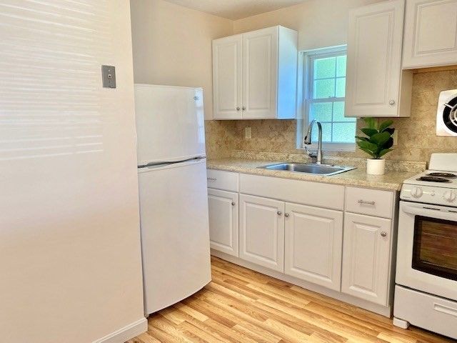90C Washington Park Drive 10, Andover, MA 01810