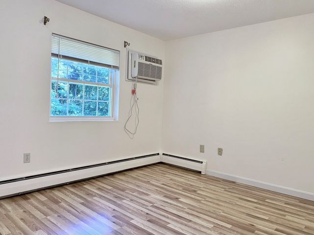 90C Washington Park Drive 10, Andover, MA 01810