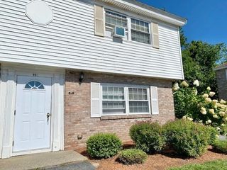 90C Washington Park Drive 10, Andover, MA 01810