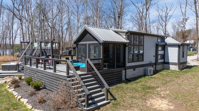 74 Heron Cir, Tracy City, TN 37387
