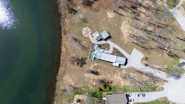 74 Heron Cir, Tracy City, TN 37387
