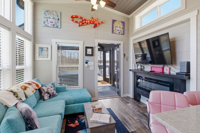74 Heron Cir, Tracy City, TN 37387
