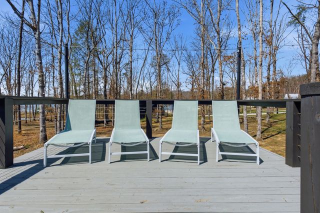 74 Heron Cir, Tracy City, TN 37387