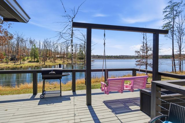 74 Heron Cir, Tracy City, TN 37387