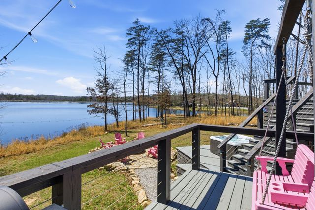 74 Heron Cir, Tracy City, TN 37387