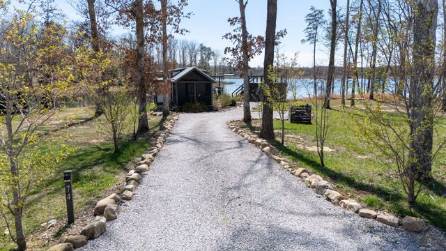 74 Heron Cir, Tracy City, TN 37387