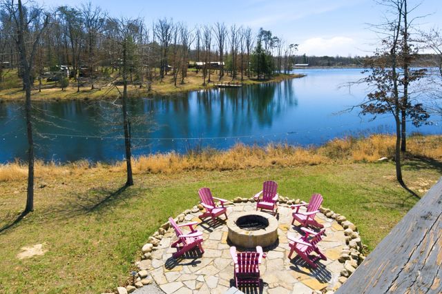 74 Heron Cir, Tracy City, TN 37387